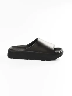 GATE Gumowe klapki na platformie| Buty